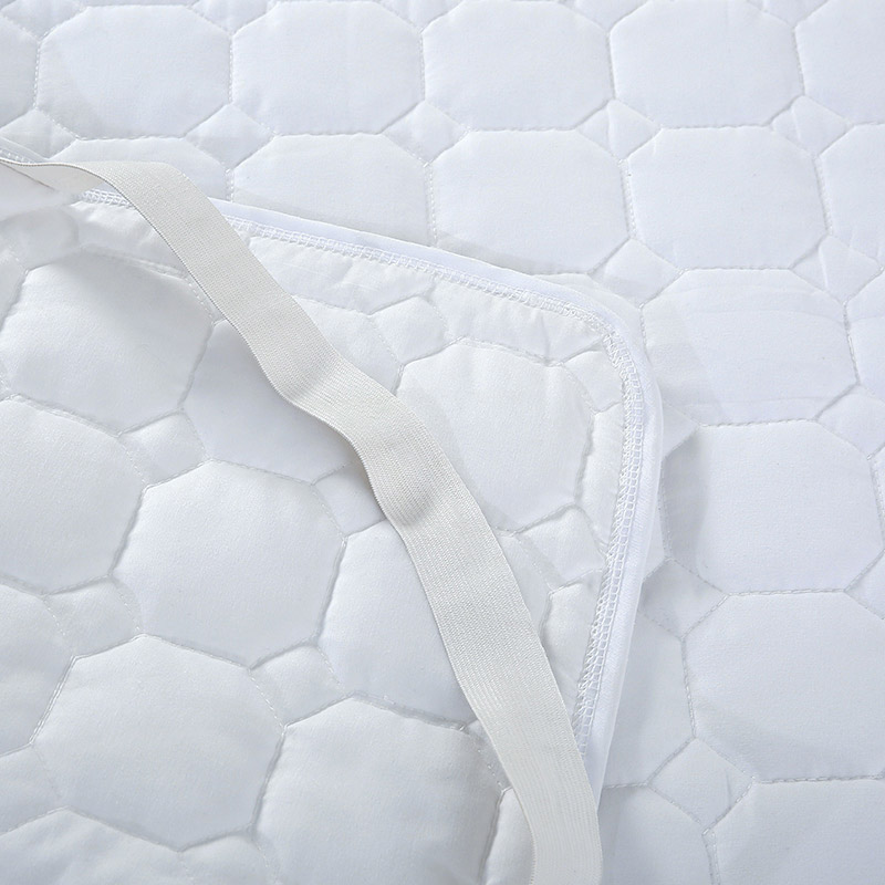 Hotel mattress pad