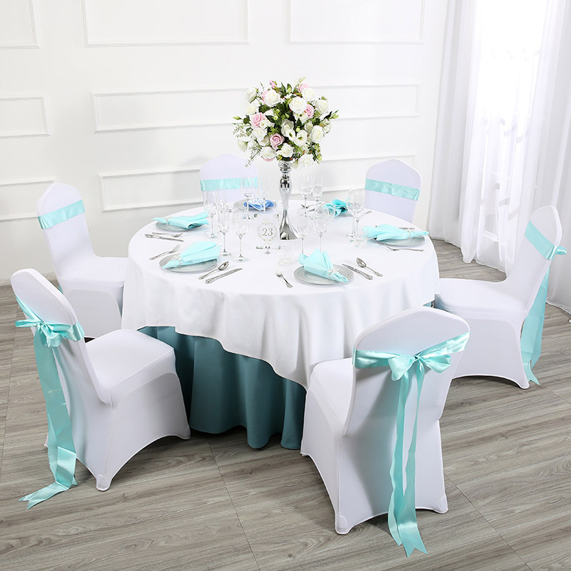 white Table cloth 