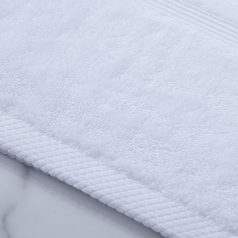 Luxury White Bath Towel Set - Combed Cotton Hotel Quality Absorbent 3 Piece Towels