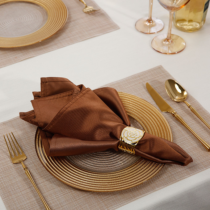 Table dinner napkins