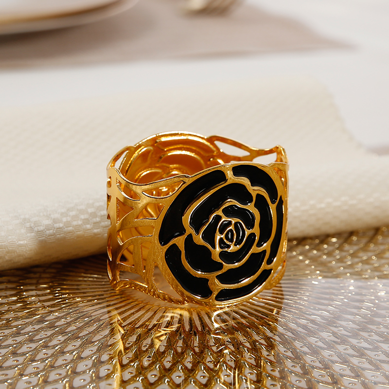 metal napkin ring