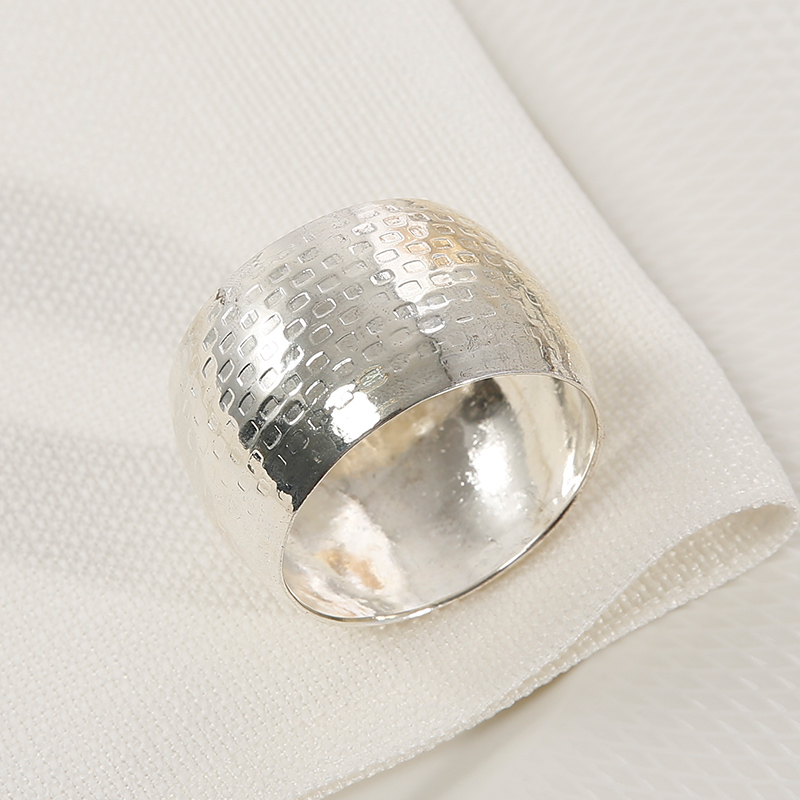 restaurant napkin ring