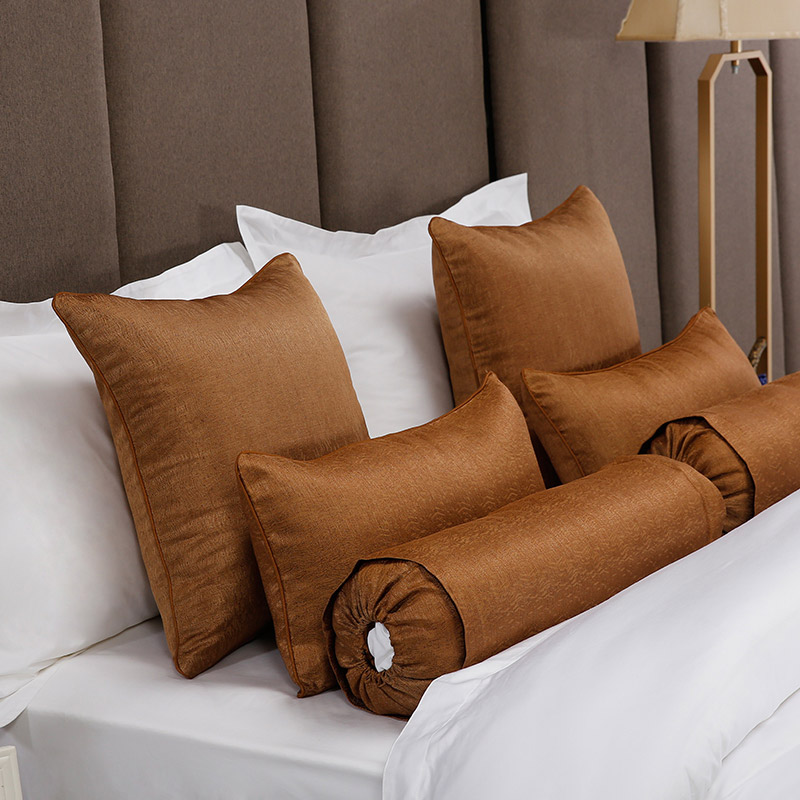 gold runner hotel bedding set