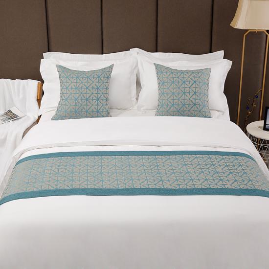 Geometric 5 stars hotel bed runner