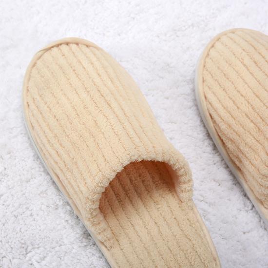 Bathroom slippers