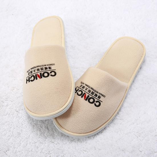 Bathroom slippers